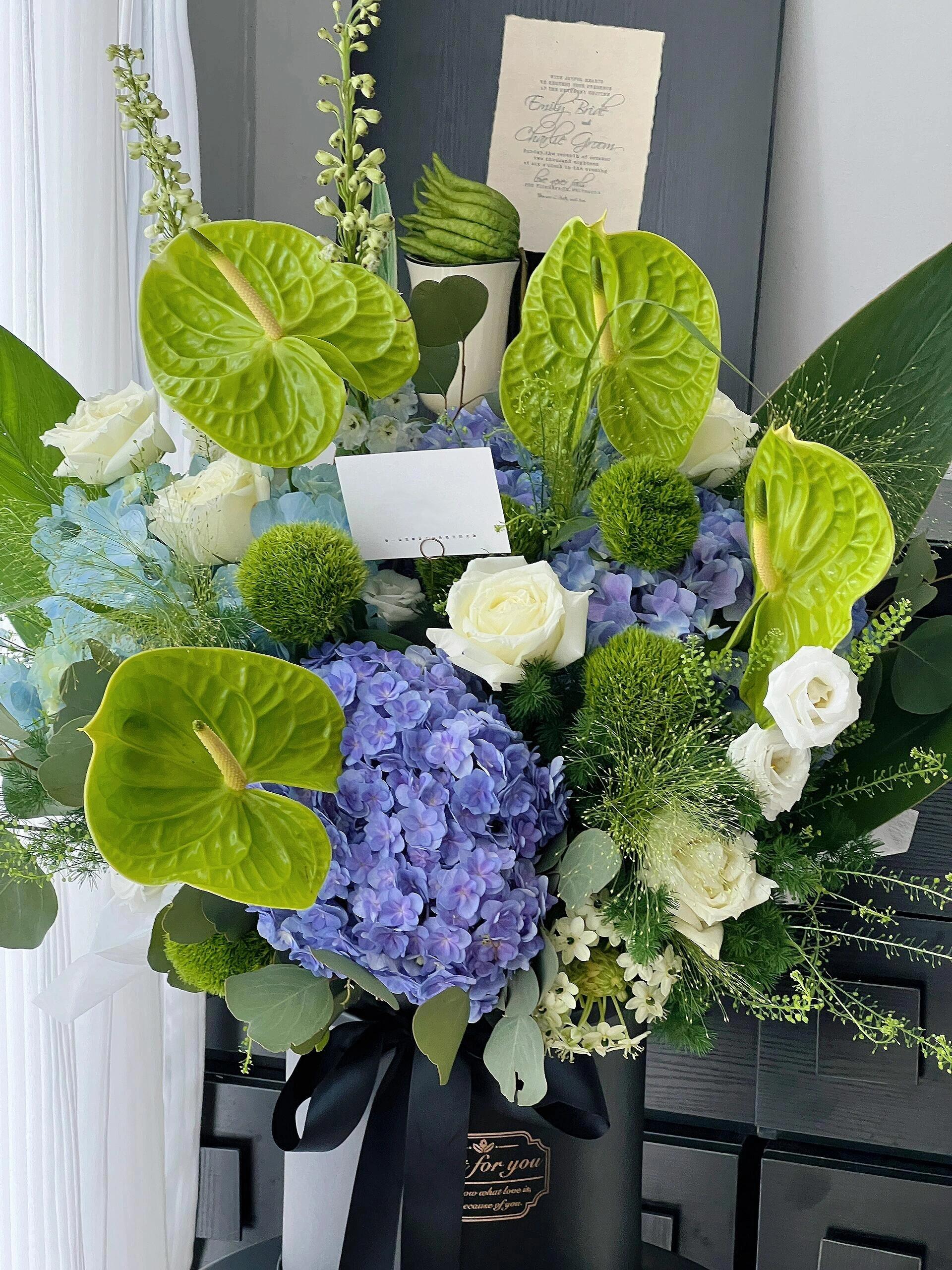 蓝绿色系抱抱桶