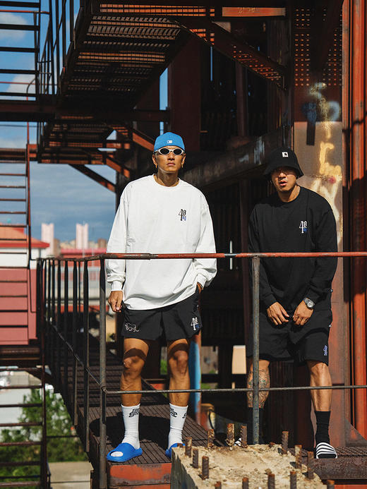 BK2024秋季40OG黑豹圆领长袖T恤 商品图0