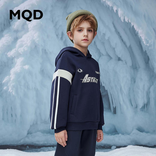 【MQD】童装男大童冬季新款潮酷穿搭字母连帽卫衣 商品图1