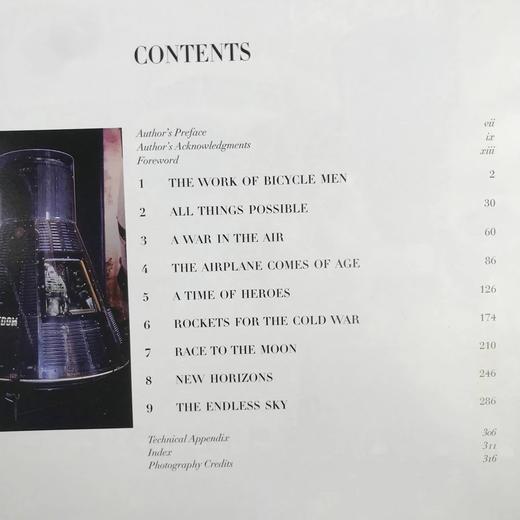 空气与空间：美国国家航空航天博物馆的飞行故事 277幅彩色199幅黑白插图 精装16开 商品图5