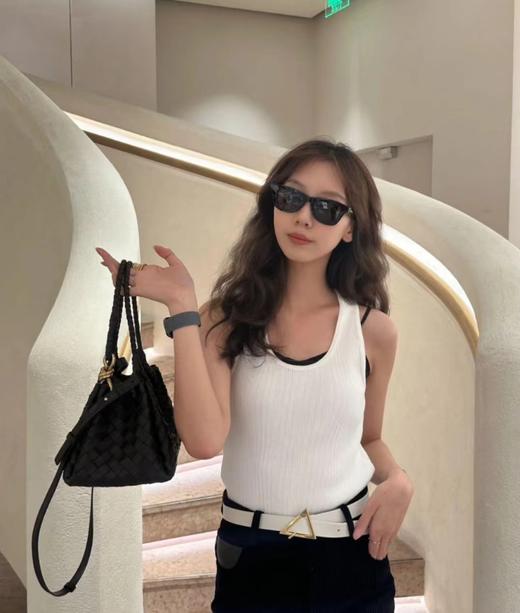 BV 葆蝶家  Aadiamo 系列  Parachute  降落伞 斜挎单肩包  小号女款  黑色（CB） 商品图10