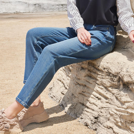 半身缘女裤 秋季新品半松紧锥形牛仔裤舒服时髦253102U10102534 商品图3