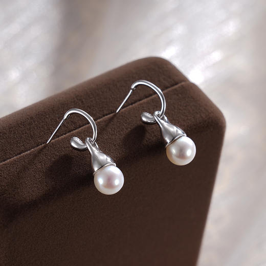 子佩集S925银珍珠耳钉【E4430】纯银珍珠2409 商品图1