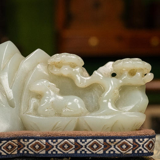 清 玉雕松鹿山子摆件 商品图2