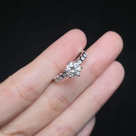 925银莫桑石戒指 玉美人菲菲HZ#S925莫桑钻戒指约7*8mm可调节 商品图0