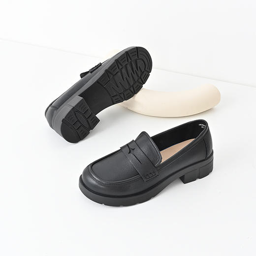 经典鲨2024年秋款百搭圆头舒适平底一脚蹬浅口乐福鞋单鞋女KW233-D37161 商品图1