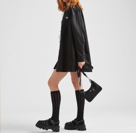 普家 Re-Edition 2005 搪瓷三角徽标可拆卸链条复刻 *尼龙拼皮 月牙腋下包手提单肩包 女款 黑色 *三合一 商品图7