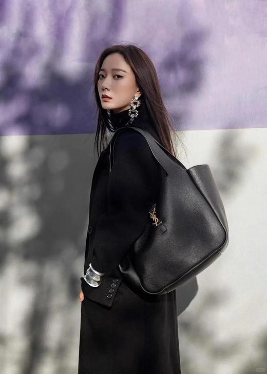 圣罗兰bea鹿皮hobo托特，务必注意区分鹿皮不是普通牛皮，整只包赢就赢在了皮料上，一包两背，自重很轻出游日常皆可（HH） 商品图2