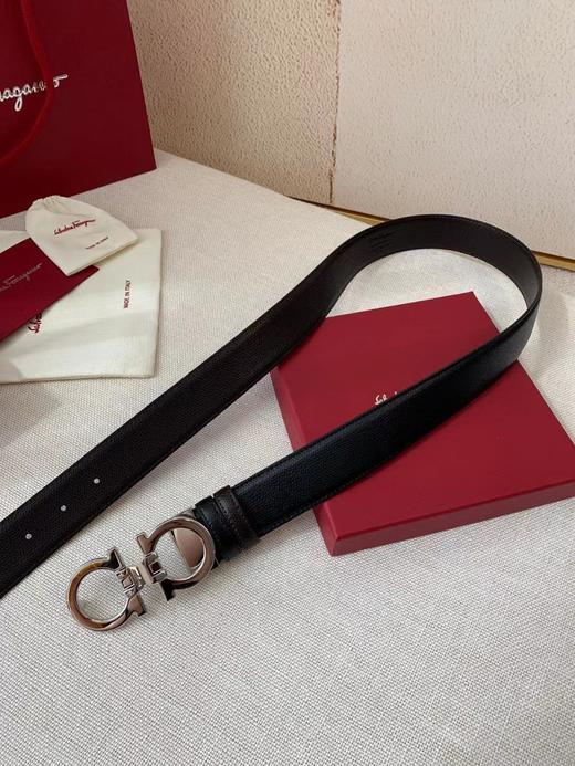 菲拉格慕 男士腰带荔枝纹正面黑色 反面咖棕色 小牛皮 宽3.5CM （CB） 商品图4