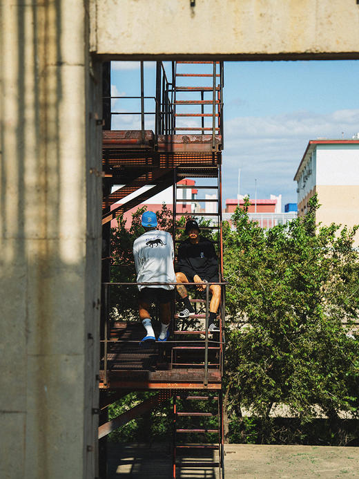 BK2024秋季40OG黑豹圆领长袖T恤 商品图10