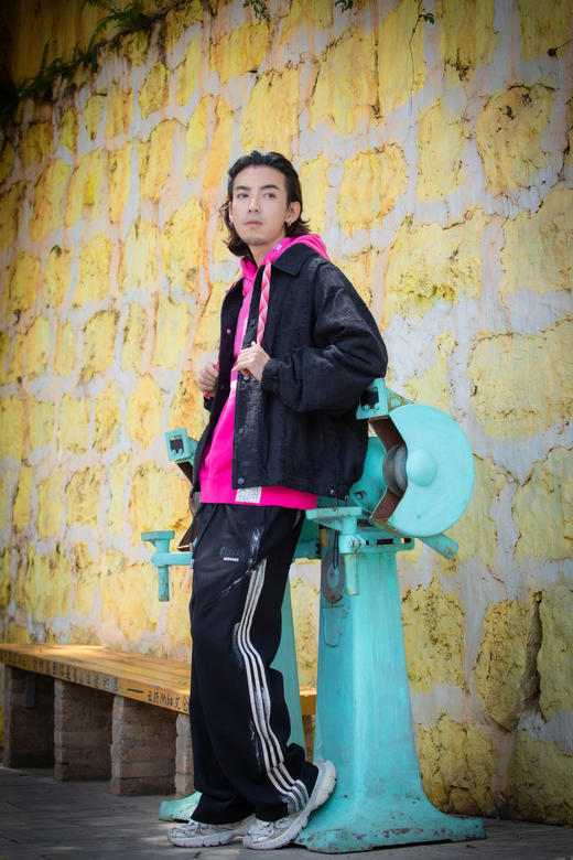 W432572869A设计感磨毛夹克 商品图3