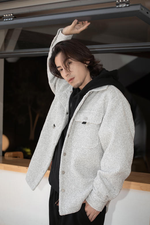 W432172063绒意舒适夹克 商品图3