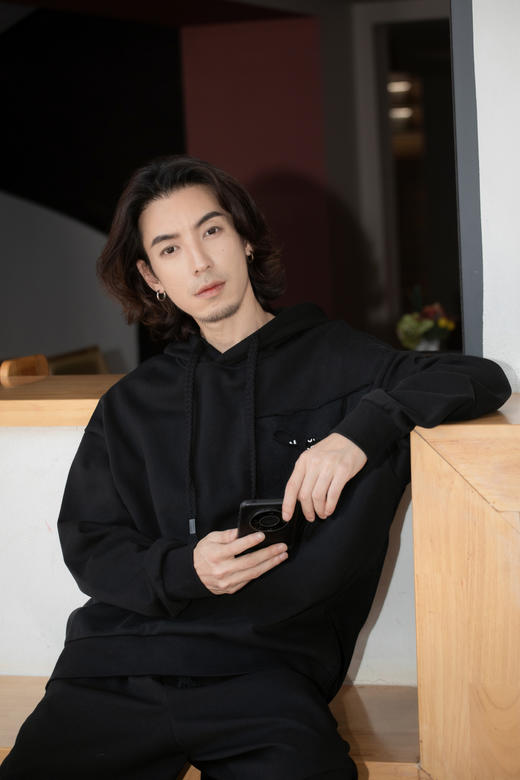 W44216592破坏帽衫卫衣 商品图0