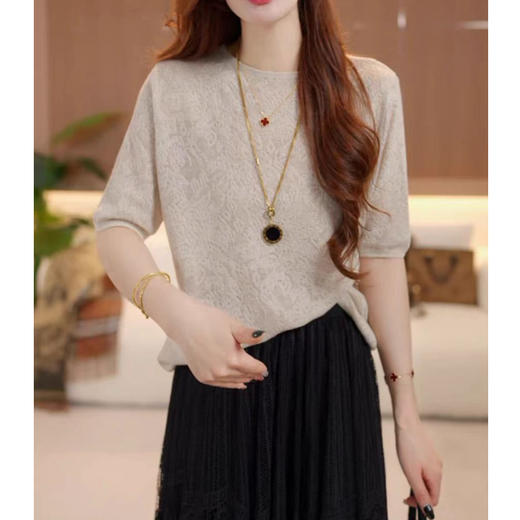 立体浮雕提花镂空中袖针织衫 提花镂空针织 软糯舒适 气质简约风 商品图1