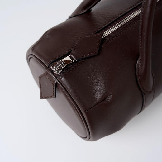 ROMI STUDIO“棕标甄选”进口头层牛皮哑光感大容量手提包 434TS008 商品图2