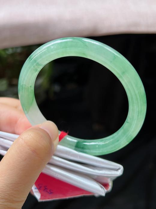 54圈口翡翠手镯 商品图2