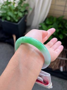 57圈口翡翠手镯