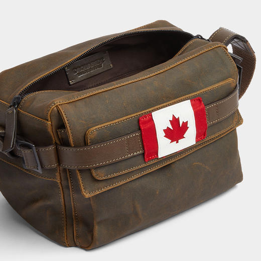 【二】DSQUARED2 男士加拿大国旗单肩斜挎包 棕色 CBM0063 00307640 8062 商品图3