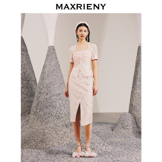 MAXRIENY浪漫复古感粉色提花收腰上衣春(货号:MC88TP088) 商品图1