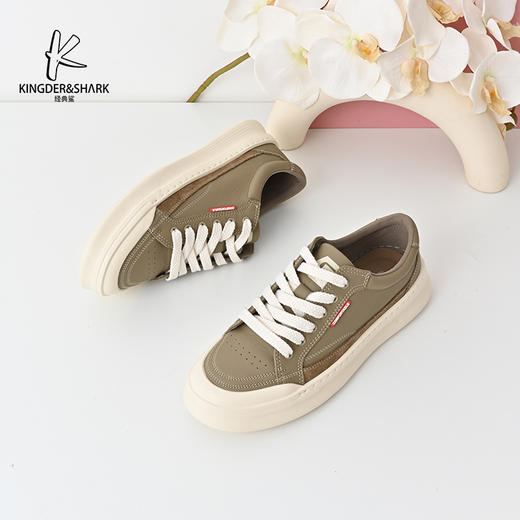 经典鲨2024年秋季新款男士舒适系带平底休闲板鞋KW08-D33111 商品图4