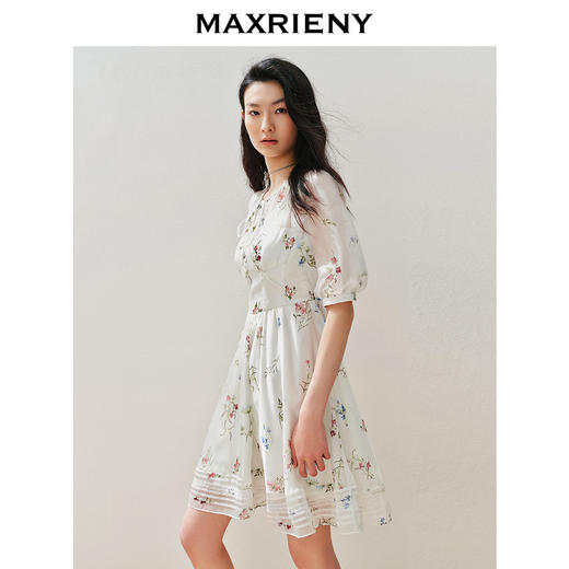 【浪漫花园-商场同款】MAXRIENY植物诗花卉印花娃娃裙甜美连衣裙(货号:MC85DR043) 商品图2