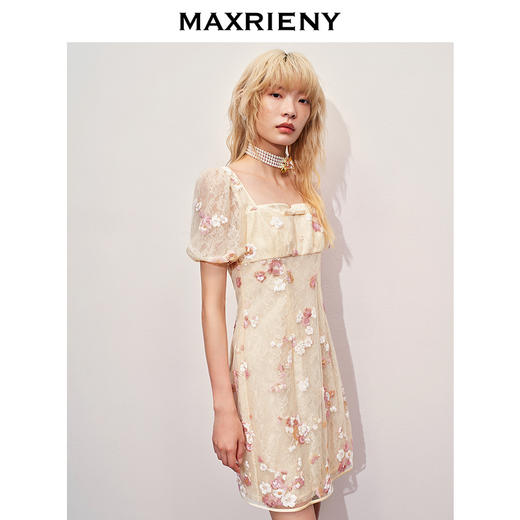 【商场同款】MAXRIENY蕾丝钉珠甜美亮片花朵连衣裙2024夏季新品(货号:MC85DR374) 商品图2