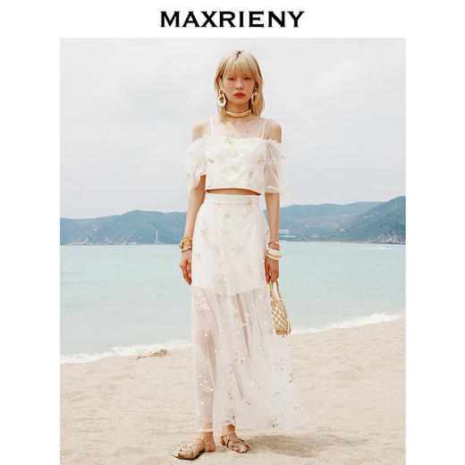 【静奢度假-商场同款】MAXRIENY复古宫廷风网纱绣花上衣修身显瘦(货号:MC85TP263) 商品图1