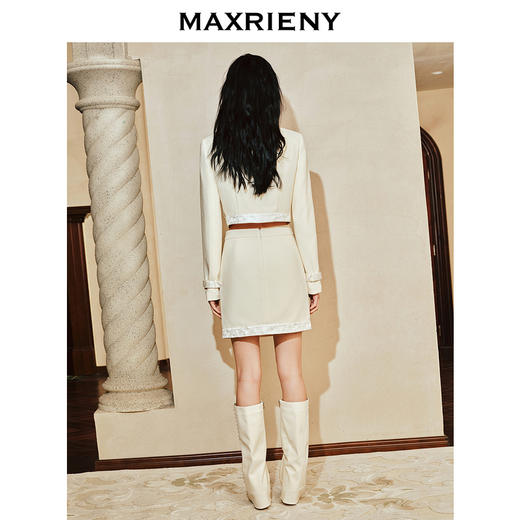 【商场同款-摩登女爵】MAXRIENY复古新中式马德拉刺绣半裙24春款(货号:MC85SK011) 商品图3