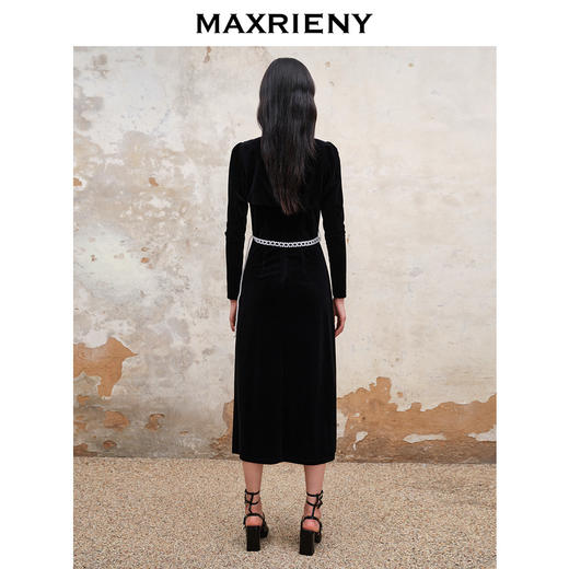 MAXRIENY法式浪漫吊带丝绒连衣裙开衩长裙外搭套装(货号:MS88DR505) 商品图3