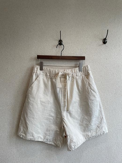 Album di famiglia米白短裤 商品图0