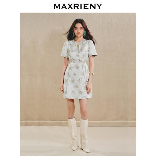 MAXRIENY贵雅新中式连衣裙2024秋冬新款收腰系带国风娃娃裙(货号:MS85DR523) 商品图1