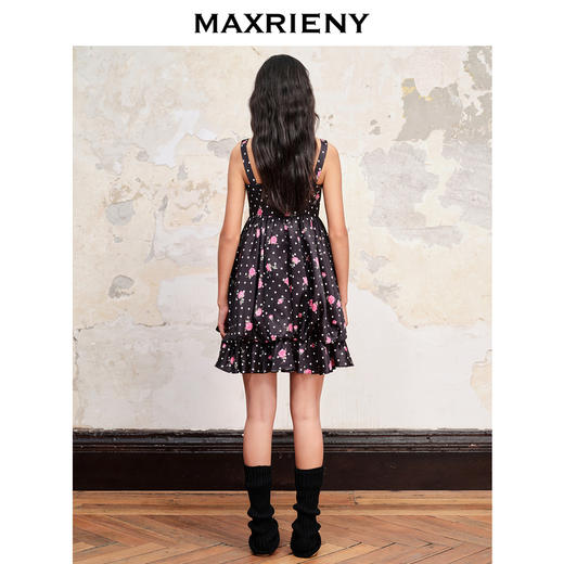 MAXRIENY辣妹风黑底粉花吊带连衣裙(货号:MC88DR549) 商品图3