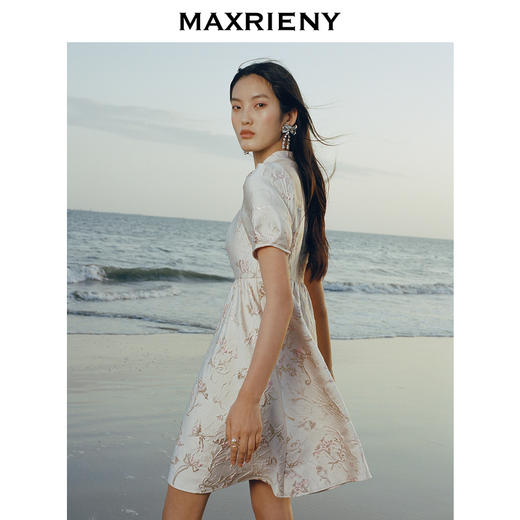 MAXRIENY宫廷新中式娃娃裙夏浮雕提花连衣裙蓬蓬裙(货号:MC87DR320) 商品图1