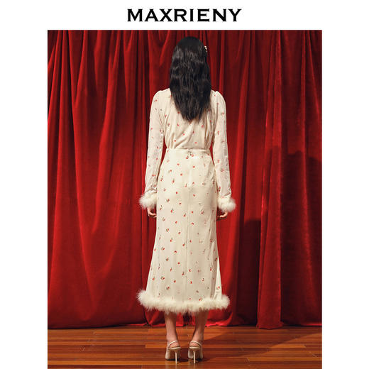 MAXRIENY国风复古锻扣直身丝绒衬衫修身上衣女(货号:MC88TP781) 商品图3