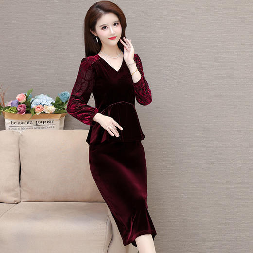金丝绒包臀裙中长款假两件，长袖裙气质优雅女装职业秋冬裙QYM-LRX-NF8132-1-Y 商品图1