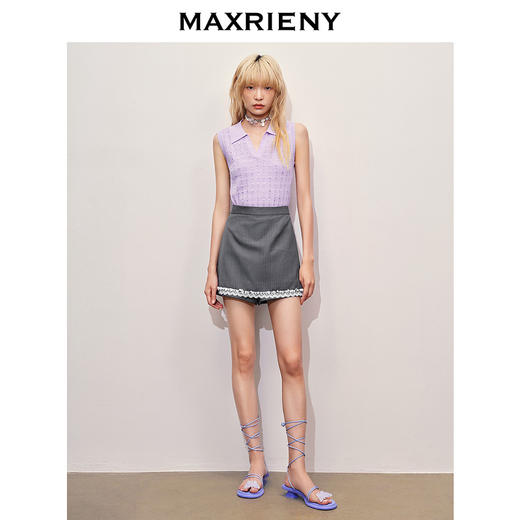 【浪漫度假-商场同款】MAXRIENY*华丽毛衫条纹珠光POLO领上衣(货号:MC85SW310) 商品图1