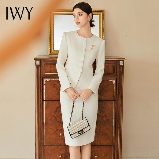 IWY/米白色圆领职业套装时尚*气质女神范医美服饰商务接待两件CS2040
-M 商品图2