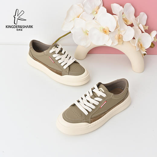 经典鲨2024年秋季新款男士舒适系带平底休闲板鞋KW08-D33111 商品图0