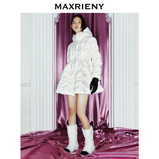 【MAXRIENY x Hello Kitty联名系列】刺绣羽绒服女中长款冬季新款(货号:MC88DC774) 商品图3