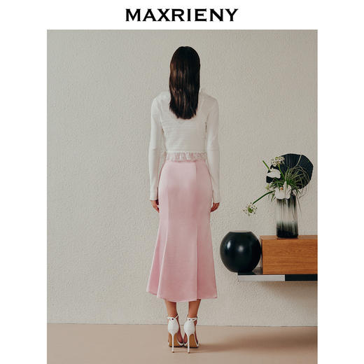 MAXRIENY浪漫优雅感樱花粉蕾丝拼接鱼尾缎面半裙(货号:MC88SK259) 商品图3