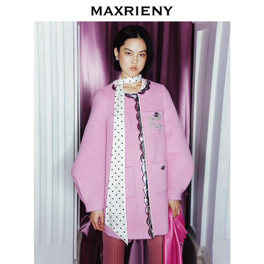 【MAXRIENY x Hello Kitty联名系列】长款小香外套2023冬(货号:MC88CT775) 商品图2