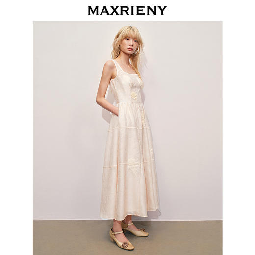 【贵雅新中式-商场同款】MAXRIENY绣花仙气方领连衣裙(货号:MC85DR297) 商品图1