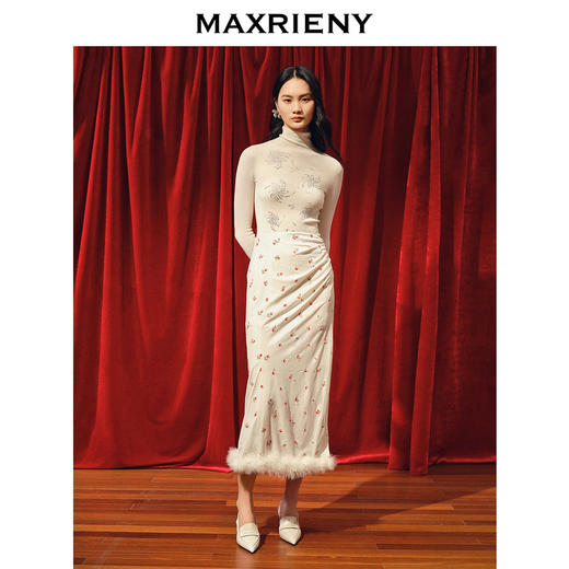 【商场同款】MAXRIENY华丽复古感烫钻套头羊毛毛衫23冬款修身上衣(货号:MC88SW854) 商品图1