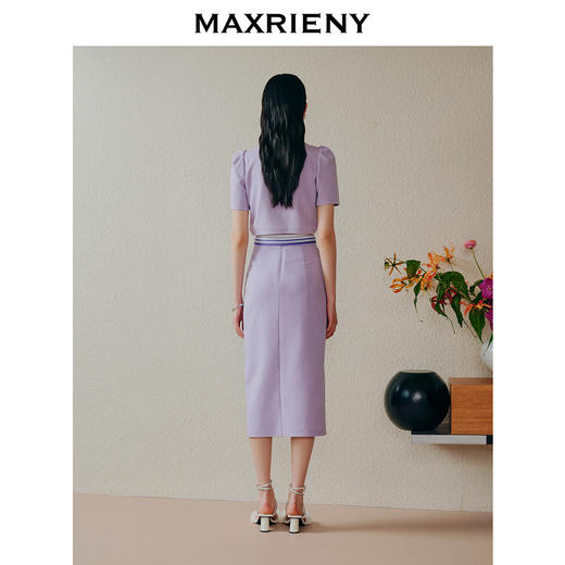 MAXRIENY都市摩登运动风开叉半裙针织裙-商场同款(货号:MC88SK299) 商品图3