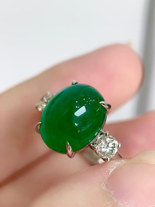 7.68克拉祖母绿戒指三石款 商品图1