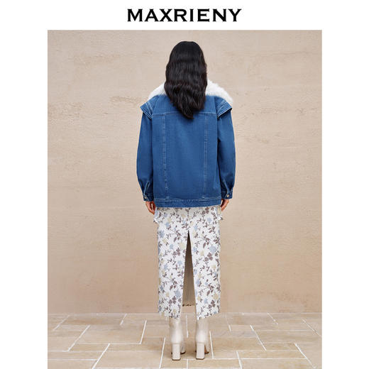 【商场同款】MAXRIENY复古雪花刺绣钉珠羽绒服23冬款毛领牛仔外套(货号:MG88DC751) 商品图3