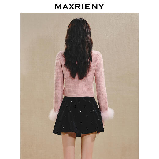 MAXRIENY贵雅浪漫风针织外套2024秋冬新款羽毛装饰格子上衣女(货号:MS85JA511) 商品图3