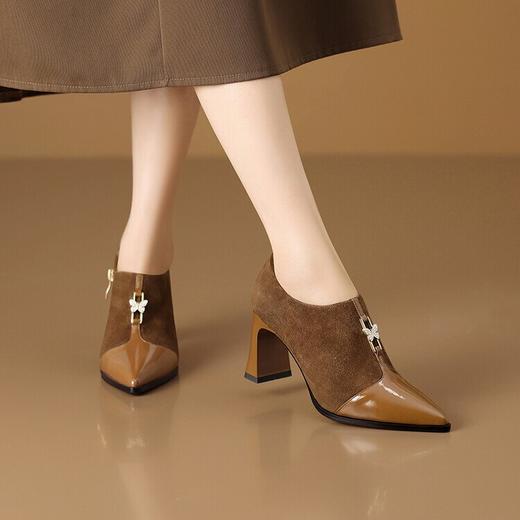 【预售5天】真皮单鞋羊翻皮复古尖头粗跟短靴女秋春季新款深口中跟及踝靴HY&H3501 商品图1