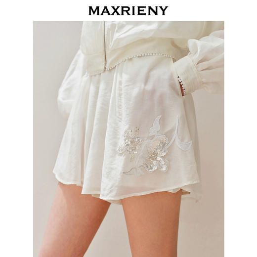【海边度假-商场同款】MAXRIENY*休闲感A字型珠绣装饰裙裤(货号:MC85PA278) 商品图2
