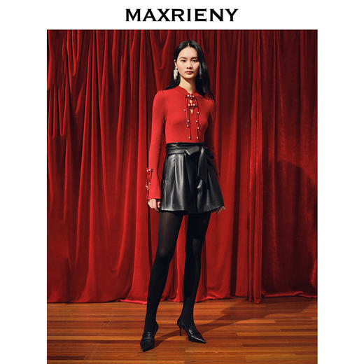 【商场同款】MAXRIENY新年红国风针织复古水晶扣套头毛衫修身上衣(货号:MC88SW820) 商品图2